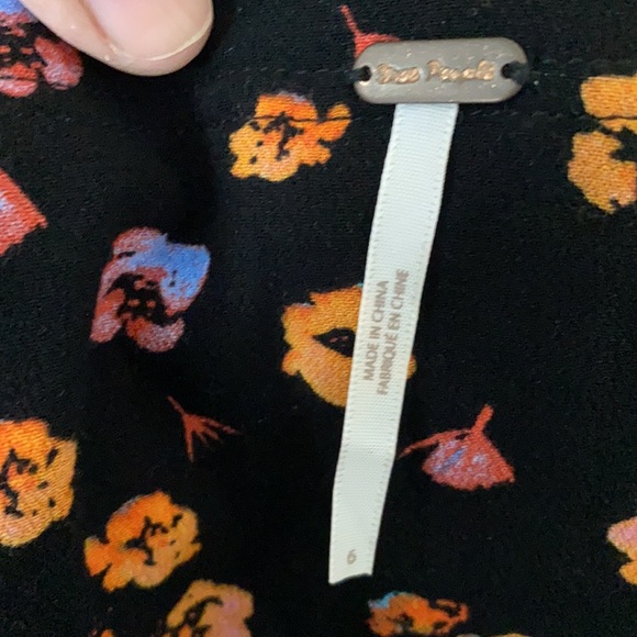 Free People L’amour Printed Romper Size 6 - Picture 6 of 7